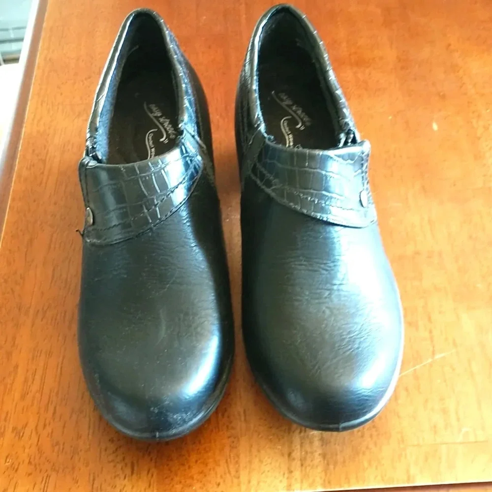 Easy Street Black Ankle Boots Size7.5 - Picture 1 of 4